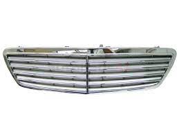 2038800223 Grille W203 AVG USED