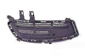 1768851522 Grille Vent Lower LHS Inner W176 P/F